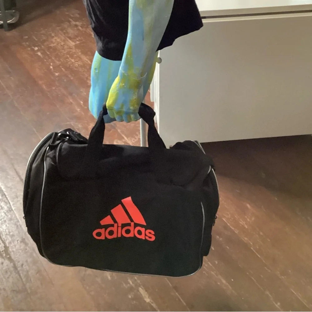 adidas sleek black